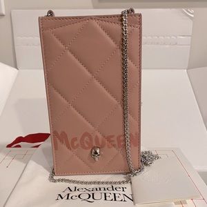 NEW IN BOX Alexander McQueen Skull Charm Mini Bag chain strap Phone Holder